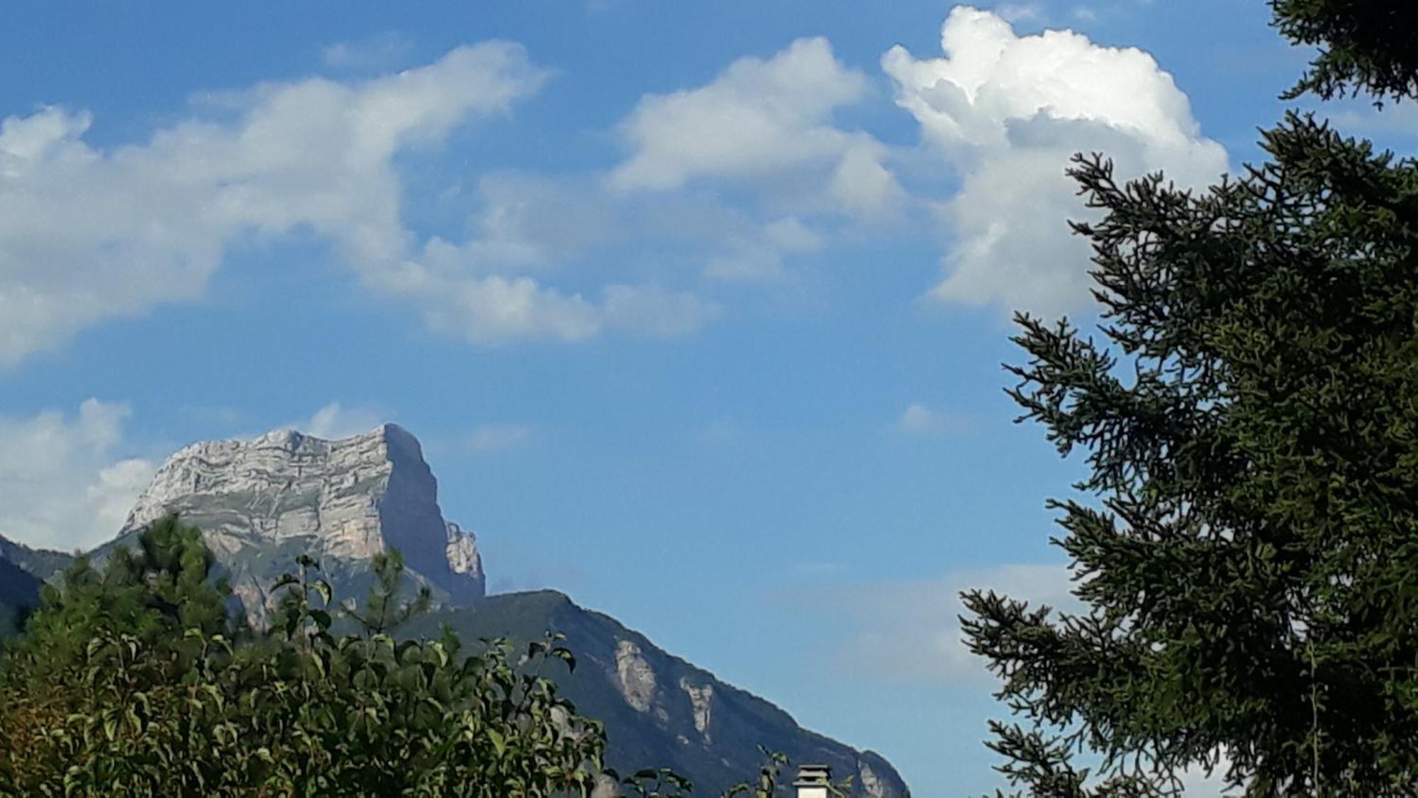 Villa Avec Vue Biviers 外观 照片